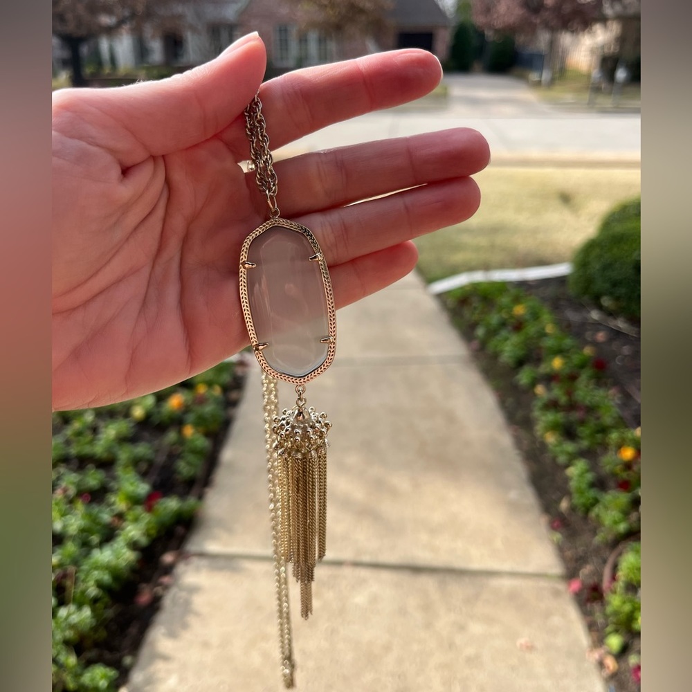 Kendra Scott Long Tassel Necklace in Ivory Pearl